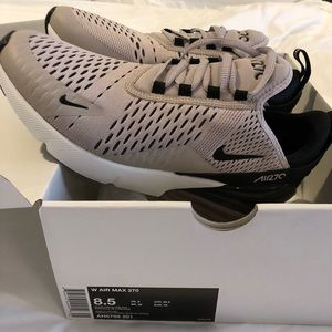 New Nike air max 270 size 8.5